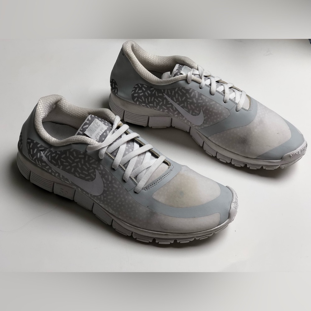 Nike Free 5.0 V4 Women's Size 12 White Running Shoes 695168-011 Sprinkle & Dots